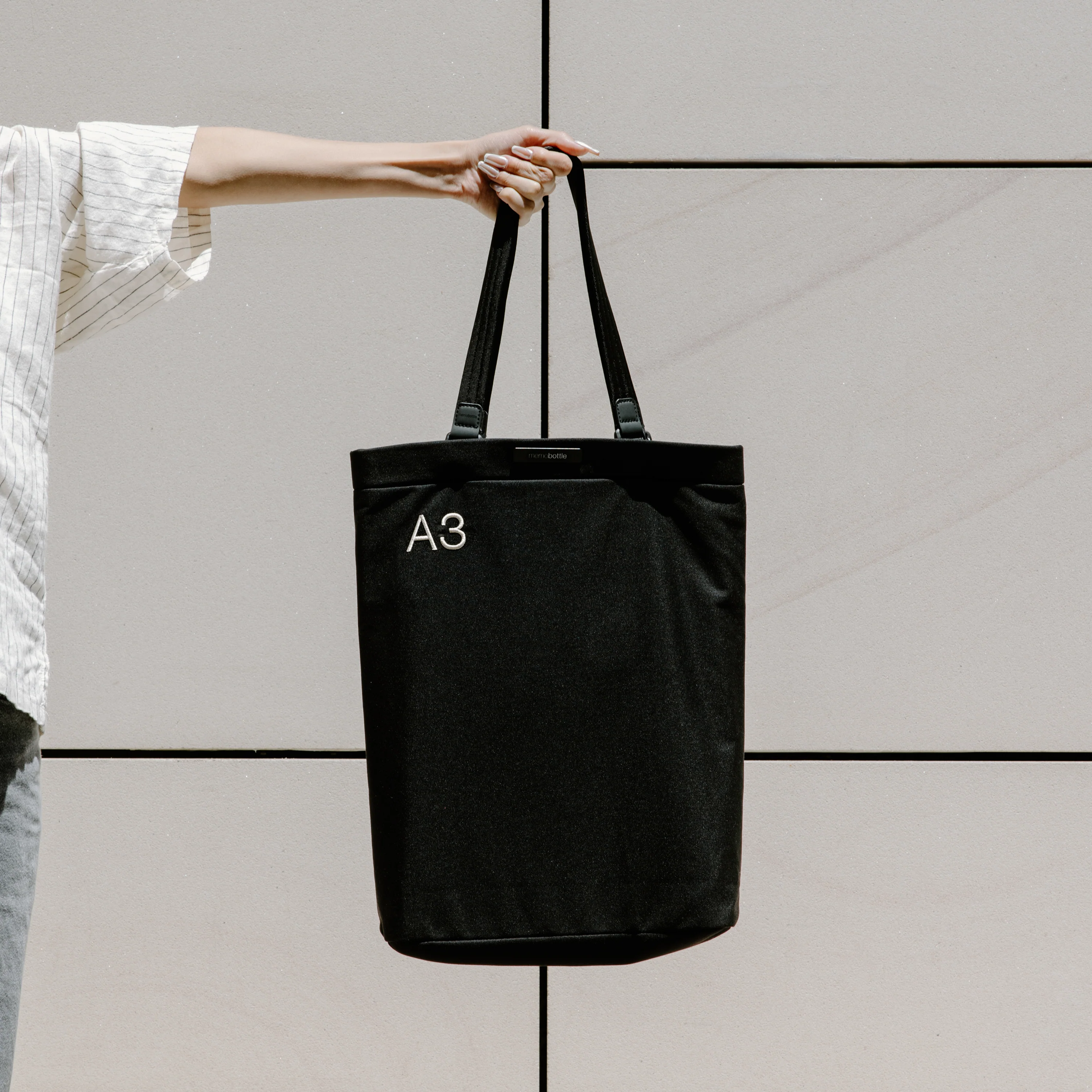 A3 Daily Tote - Image 11