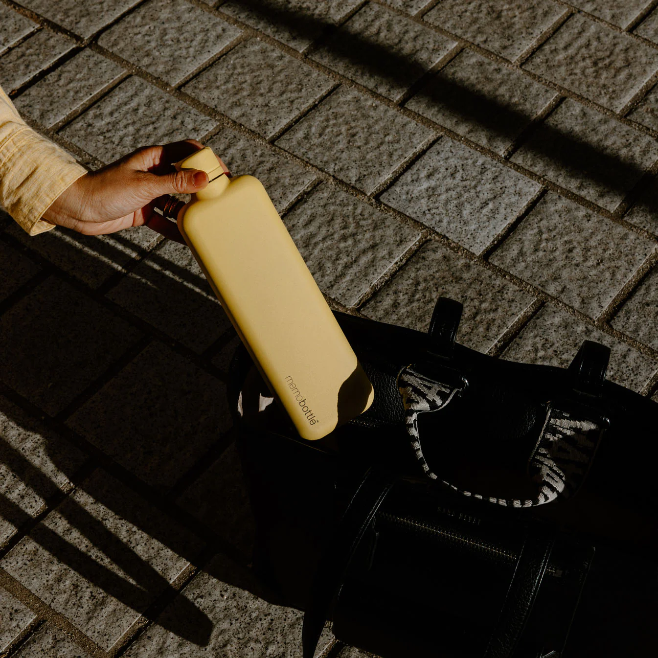 Slim memobottle (Stainless Steel) - Butter Yellow - Image 4